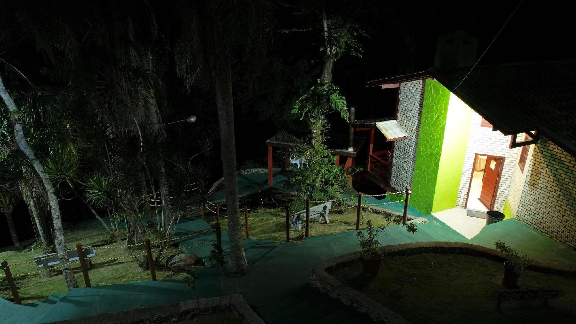 Jardim Praia do Estaleiro - Bangalô Casa das Palmeiras Porto Belo Exterior foto